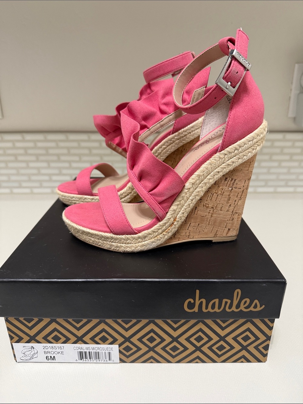 Charlies Pink Ruffle “Brooke” Espadrille Cork Wedge Sandals Size 6 LIKE NEW